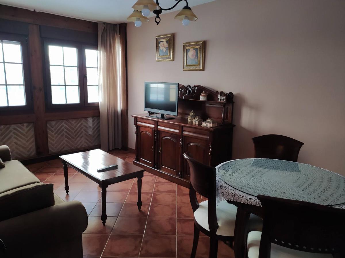 Hotel Rural El Nogal Madrona Buitenkant foto