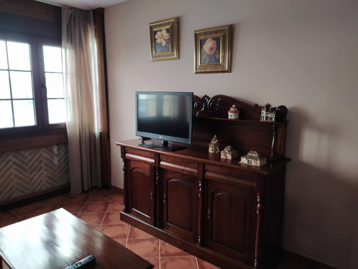 Hotel Rural El Nogal Madrona Buitenkant foto