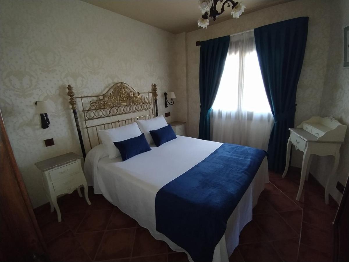 Hotel Rural El Nogal Madrona Buitenkant foto